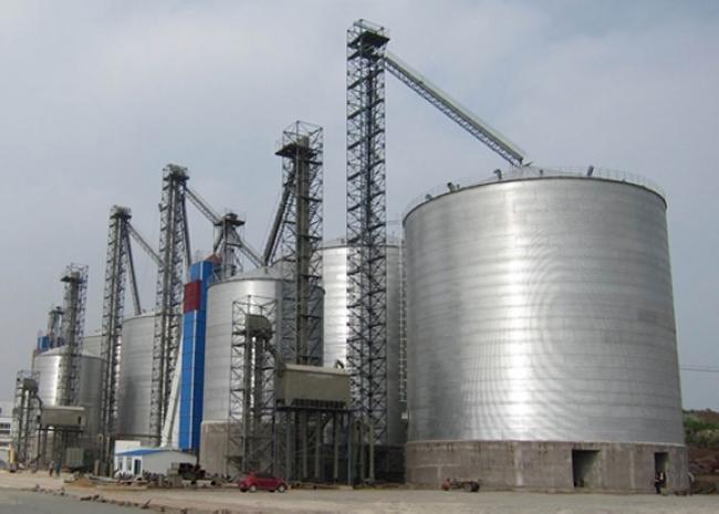 志丹大型钢板库构造参数及水泥储存质量